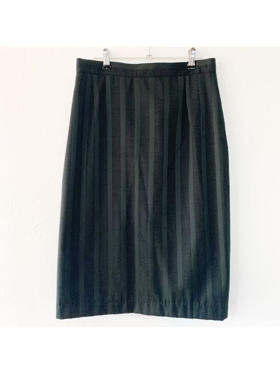 Dresses & Skirts - 𝅺VINTAGE Black Pencil Skirt.